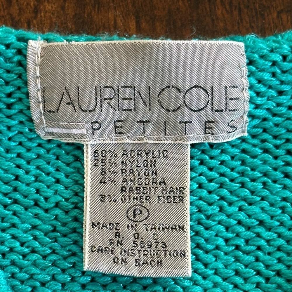 Lauren Cole | 80s Teal & White Angora Embellished Sweater - Picture 4 of 8